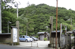 �u����v����